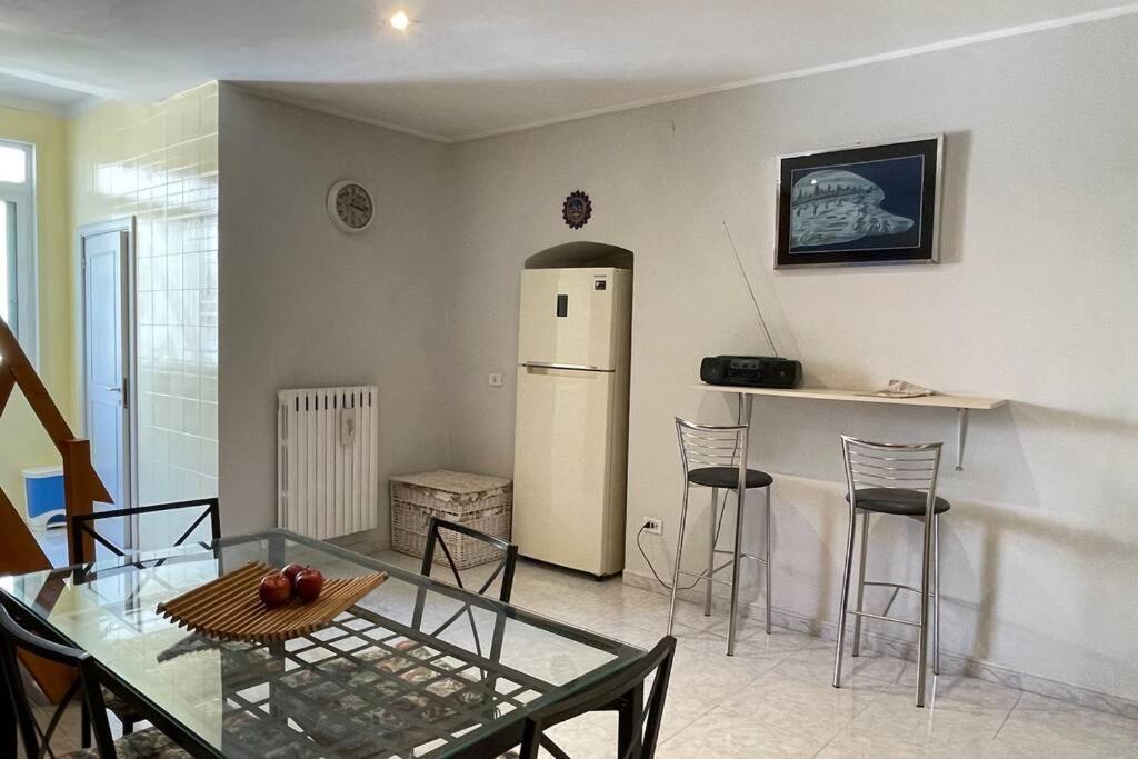 Petinoinapulia - Appartamento Per Famiglie E Amici Bari Exteriér fotografie